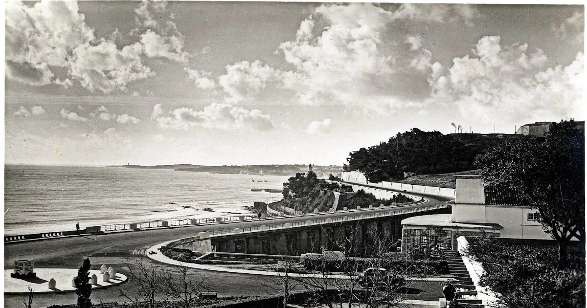 Fotografia antiga da Marginal a curvar sobre o mar, no Alto da Boa Viagem, em Caxias